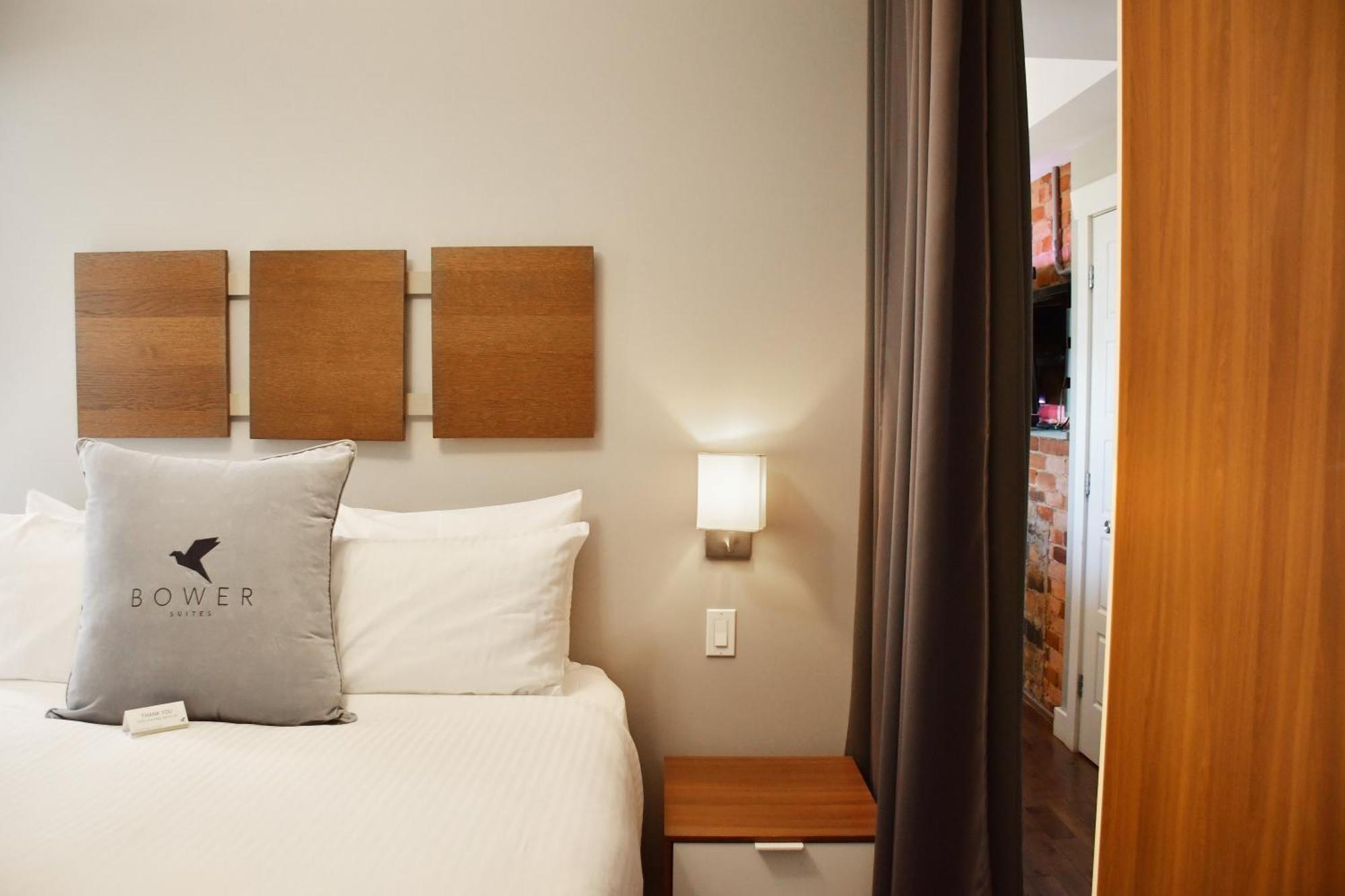 Château Queen by Bower Hotels&Suites Moncton Extérieur photo