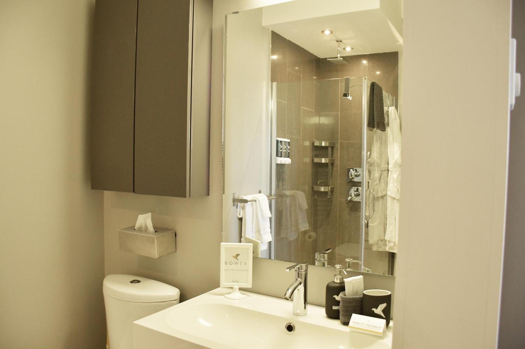 Château Queen by Bower Hotels&Suites Moncton Extérieur photo