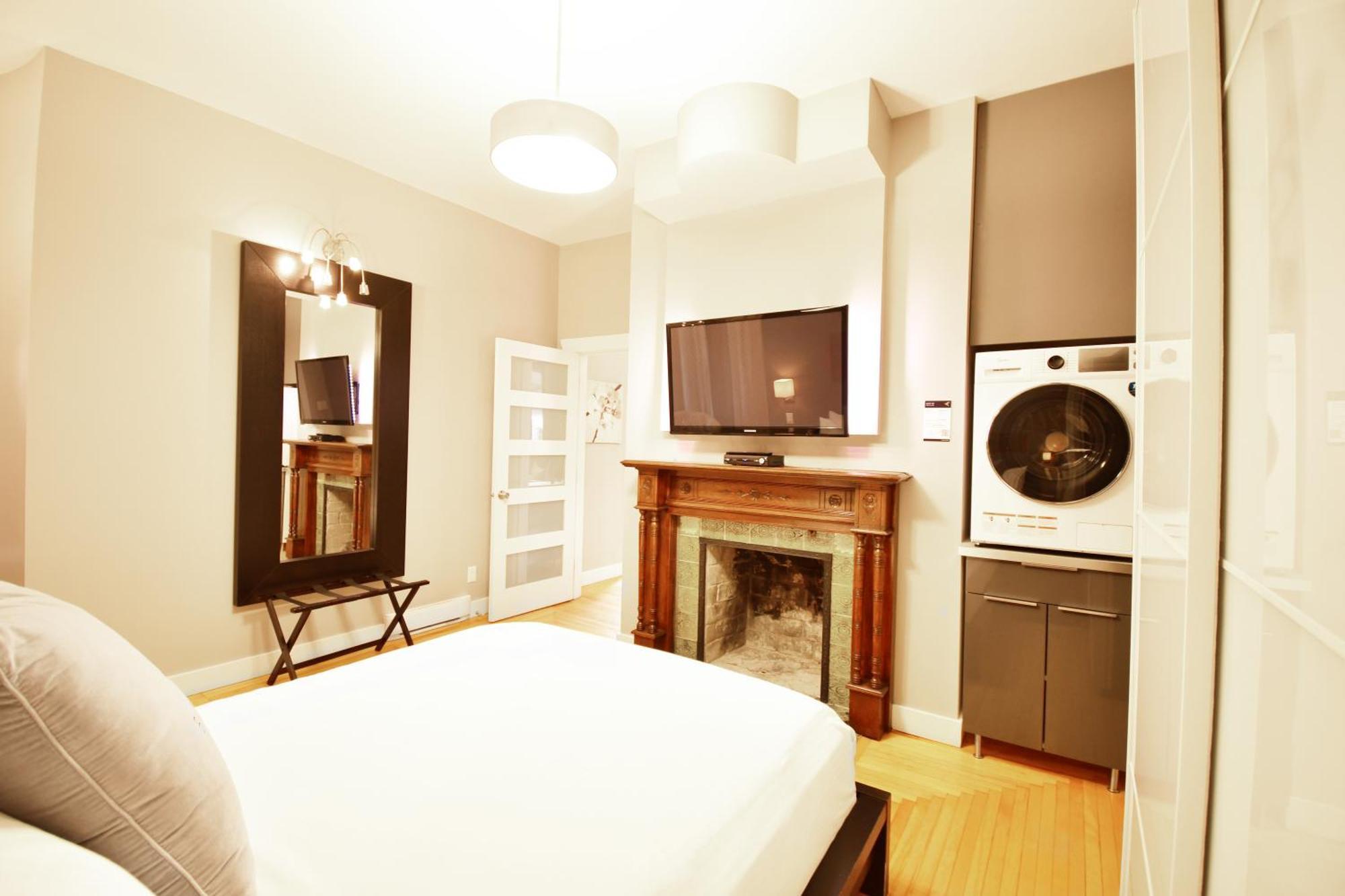 Château Queen by Bower Hotels&Suites Moncton Extérieur photo