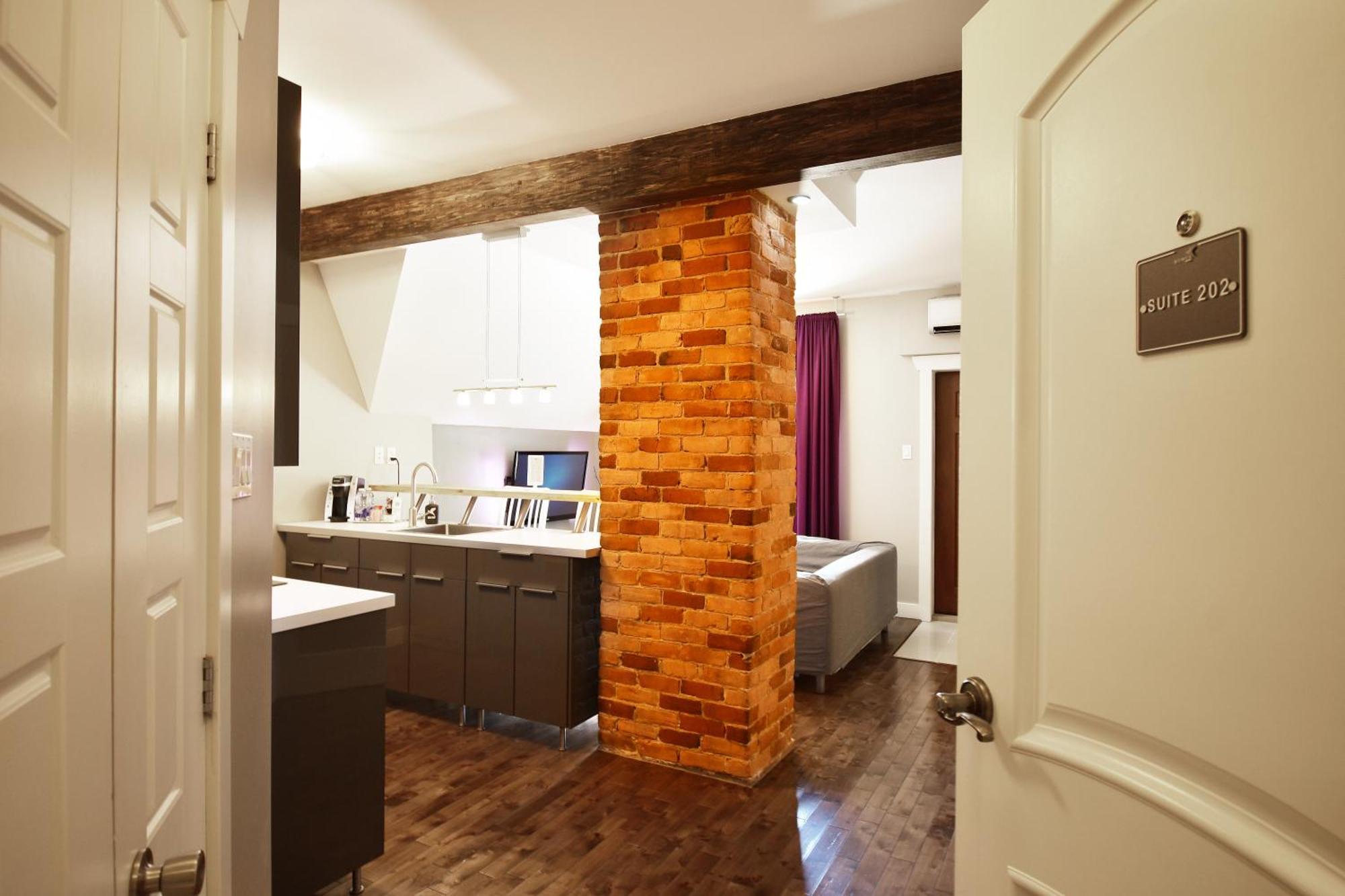 Château Queen by Bower Hotels&Suites Moncton Extérieur photo